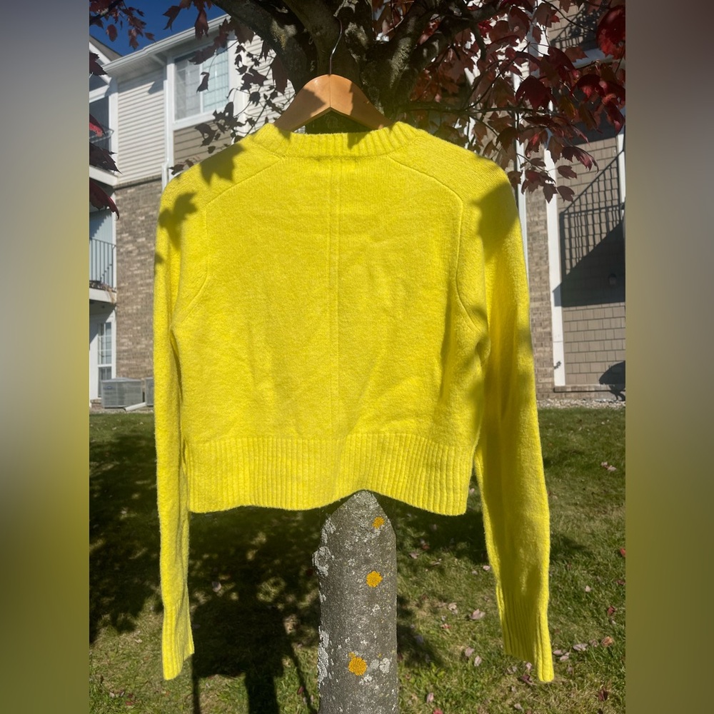 Universal Thread Sweater - Picture 2 of 2